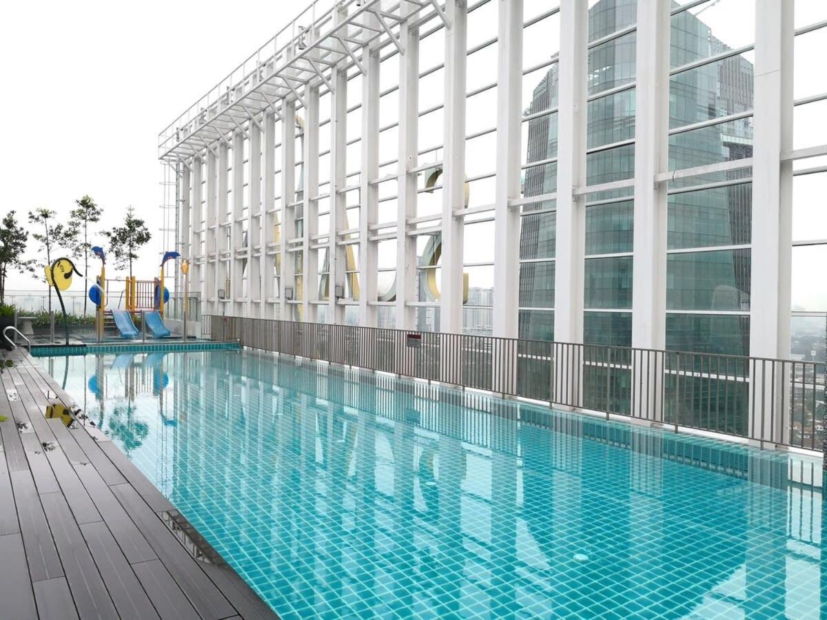 Modern, High Floor Suasana 05 In Jb * Johor Bahru