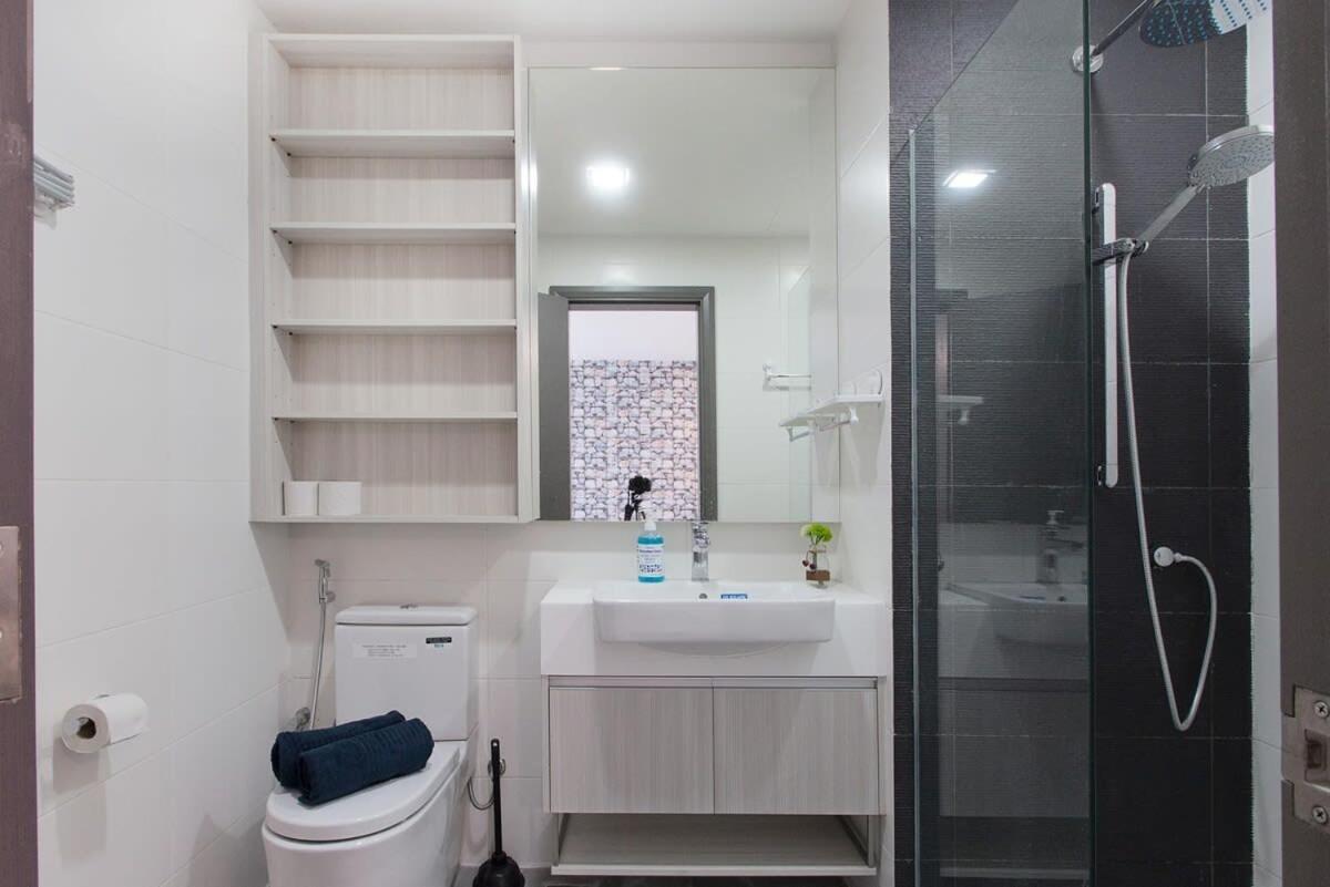 Modern, High Floor Suasana 05 In Jb Johor Bahru